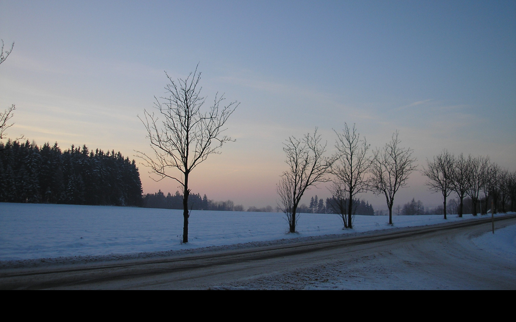 Tapeta krajina_nad_pomezim_11