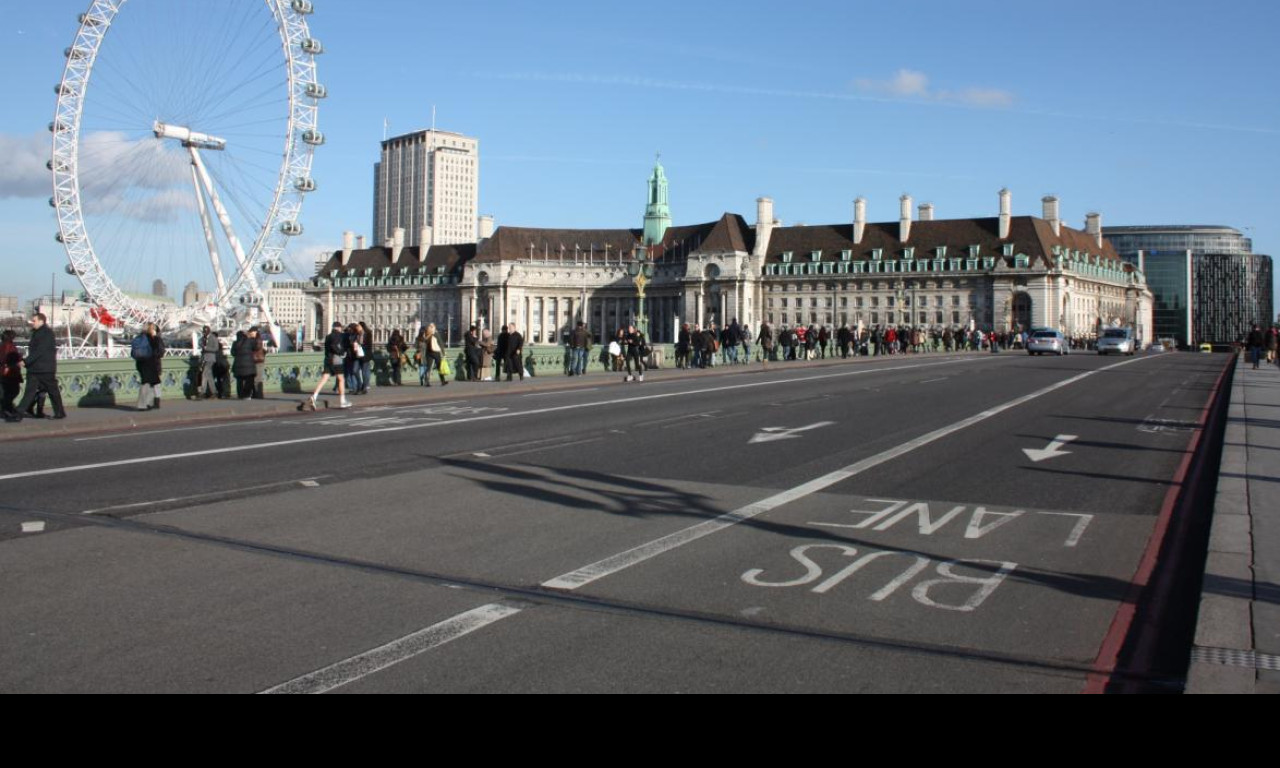 Tapeta london_eye_a_most