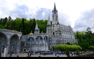 Tapeta lourdes_2