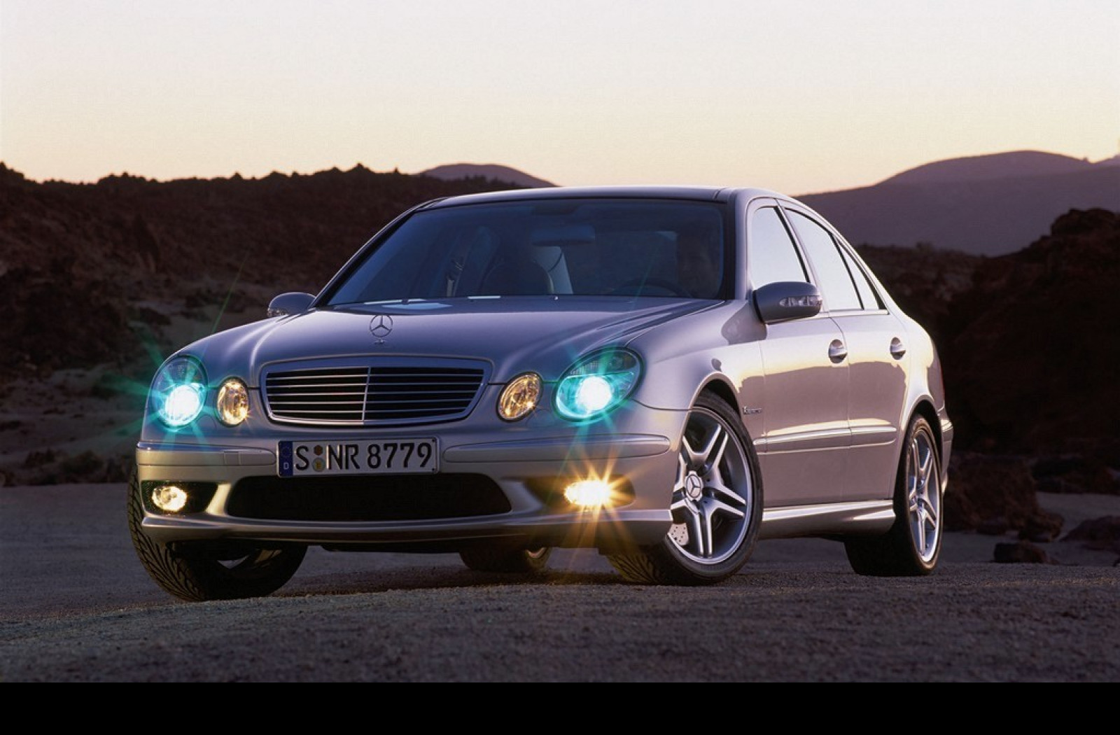 Tapeta mercedes_benz_amg