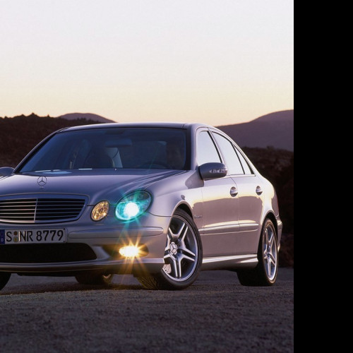 Tapeta mercedes_benz_amg