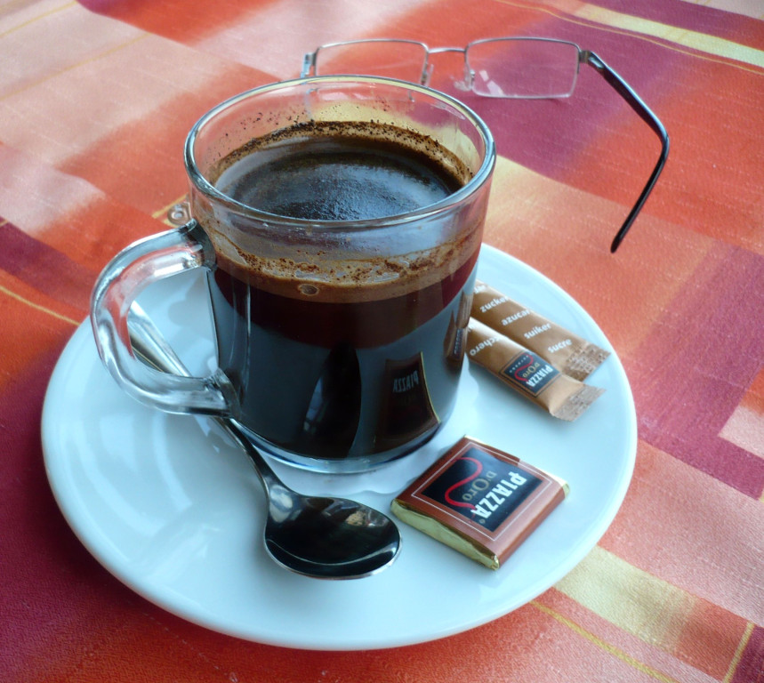 Tapeta na_jestedu_u_kavy