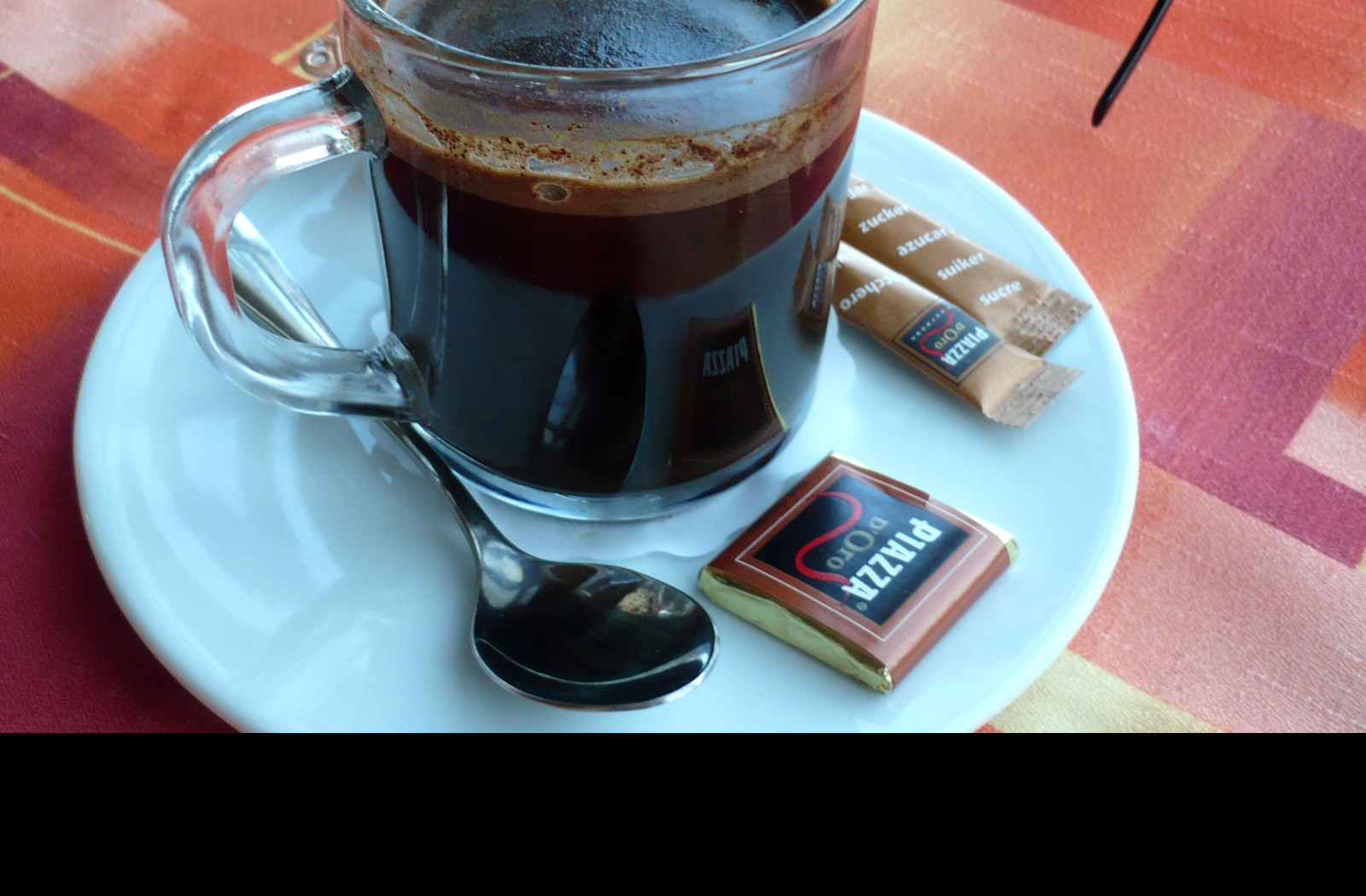 Tapeta na_jestedu_u_kavy