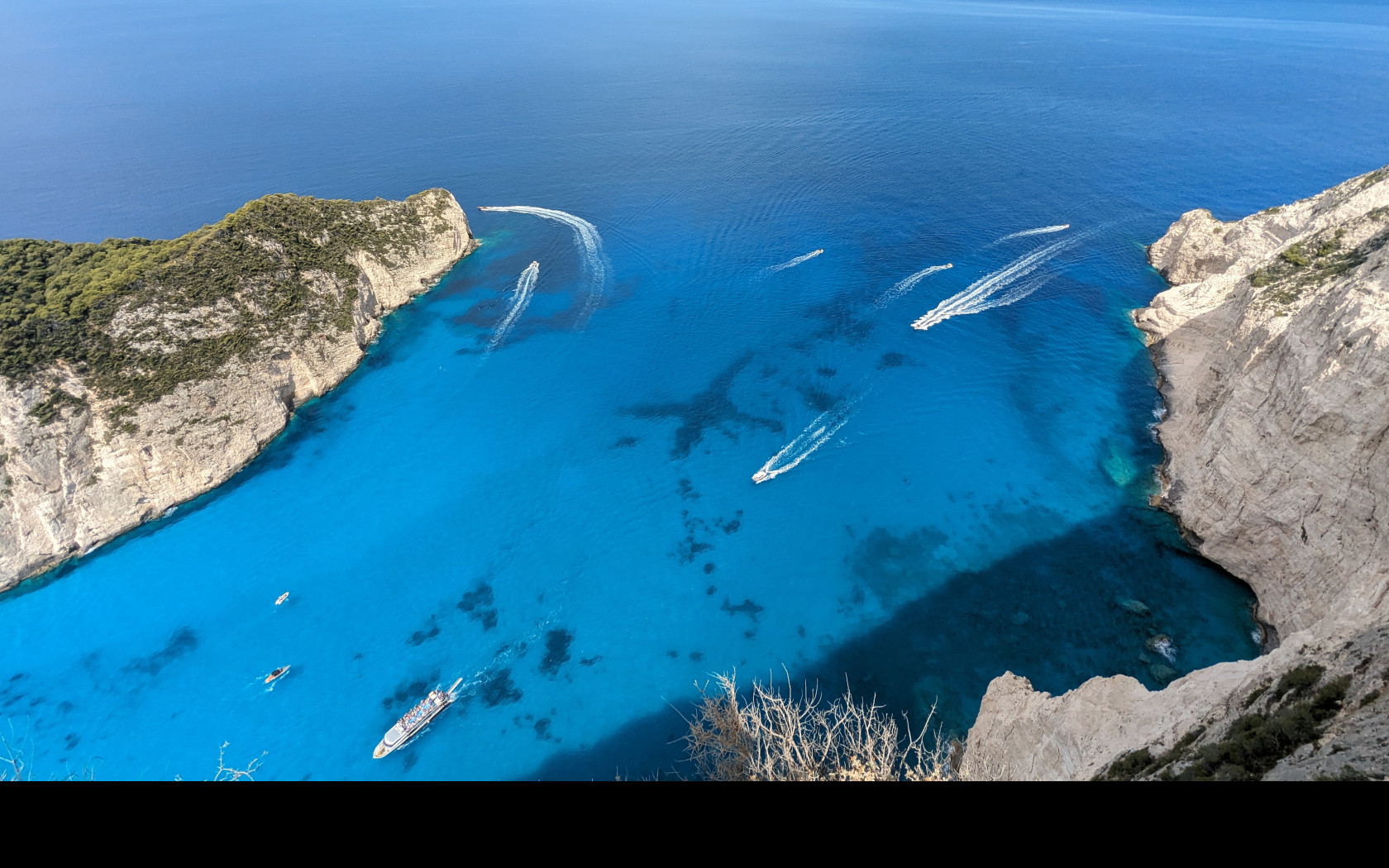 Tapeta nad_plazi_navagio_zakynthos