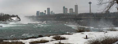 Tapeta: Niagara falls- Two monitors