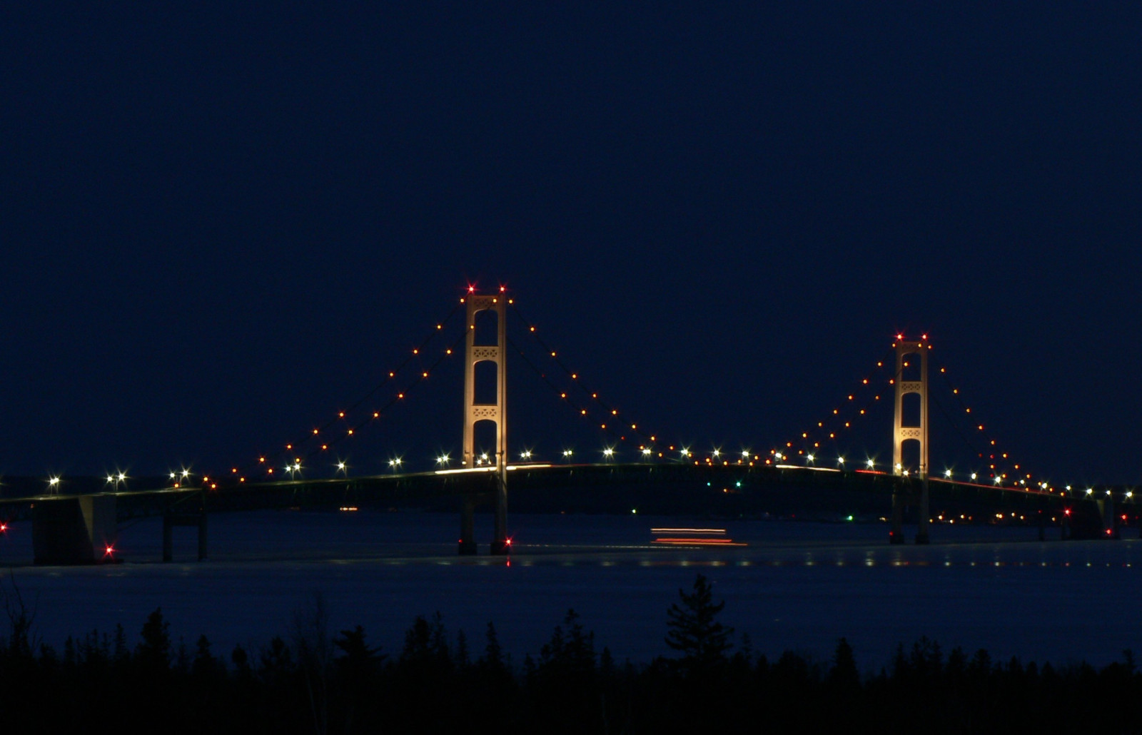 Tapeta night_mackinac_bridge