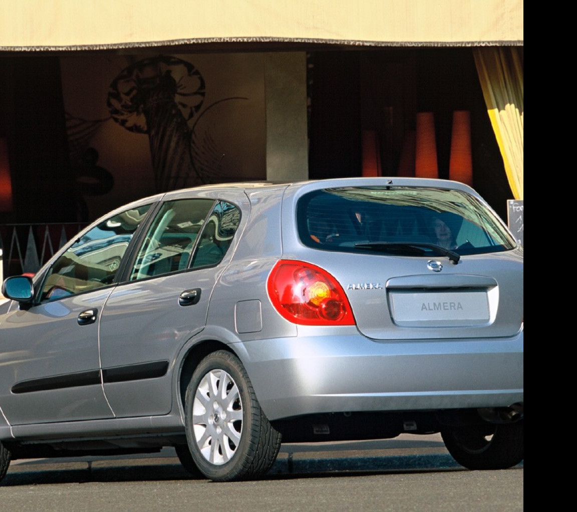 Tapeta nissanalmera2