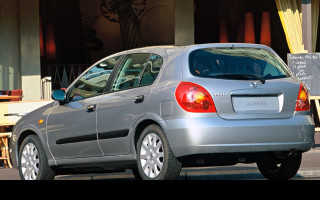 Tapeta nissanalmera2