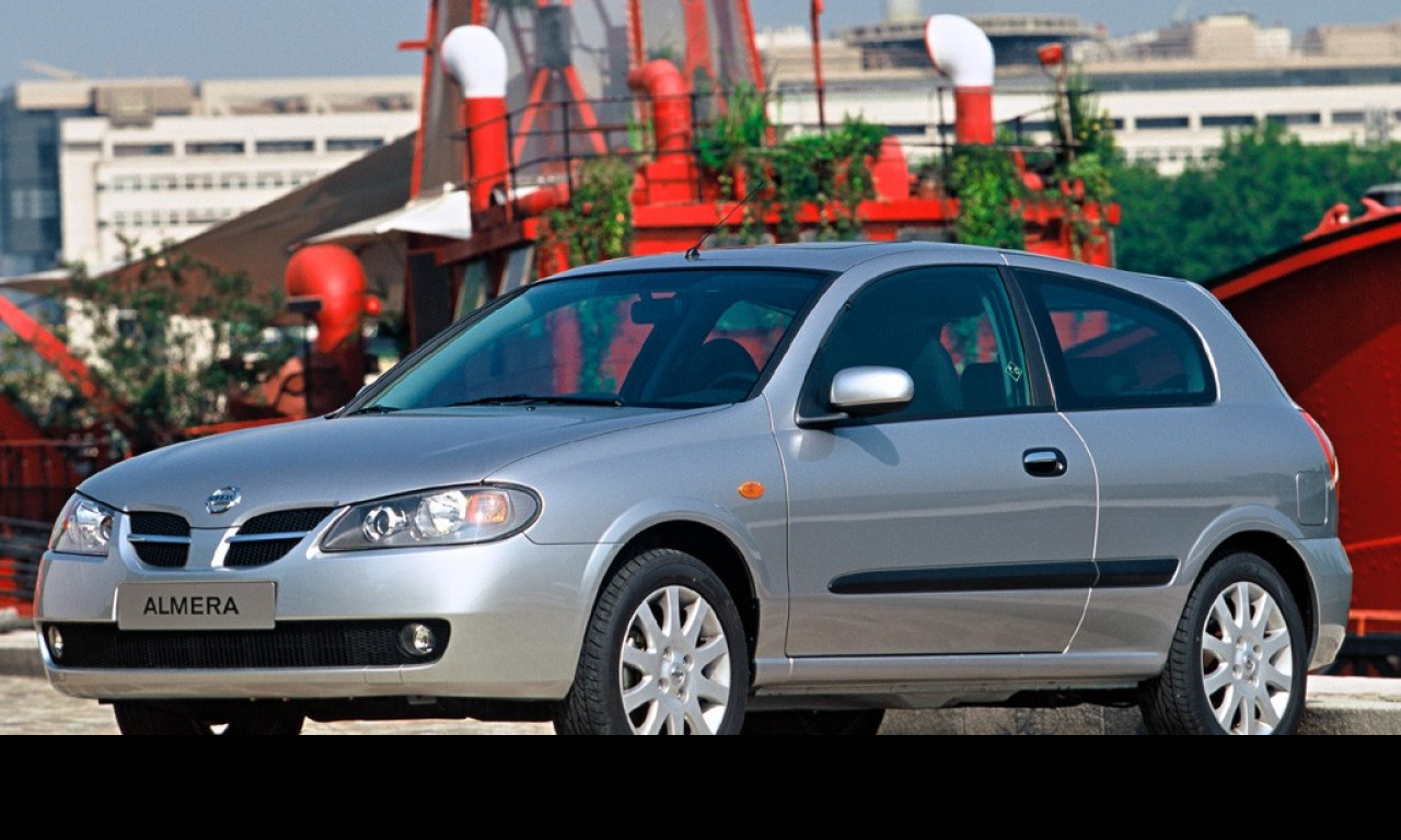 Tapeta nissanalmera3