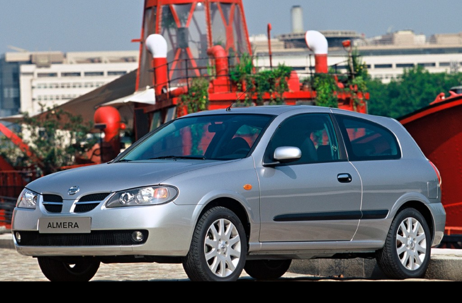 Tapeta nissanalmera3
