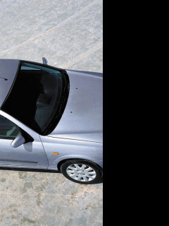 Tapeta nissanamera12