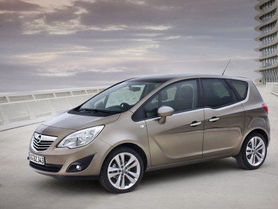 Tapeta: Opel Meriva 2010