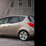 Tapeta opel_meriva_2010_
