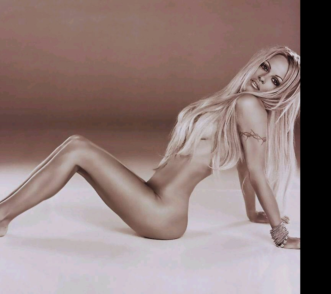 Tapeta pamela_anderson_7