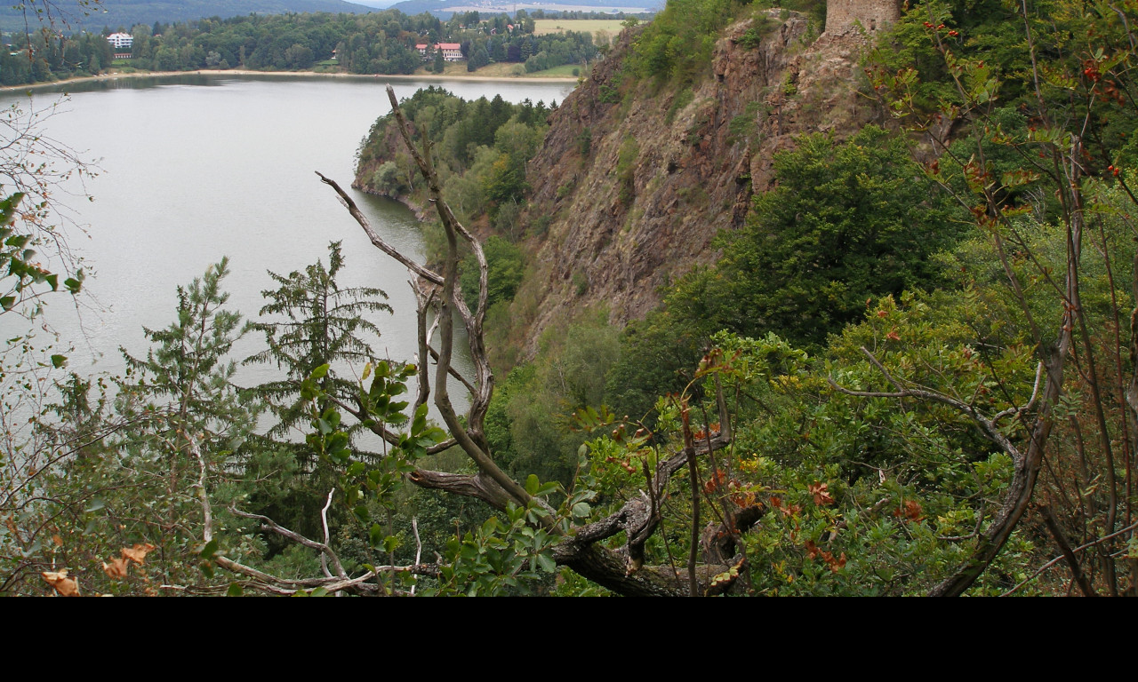 Tapeta pohled_na_hrad_oheb