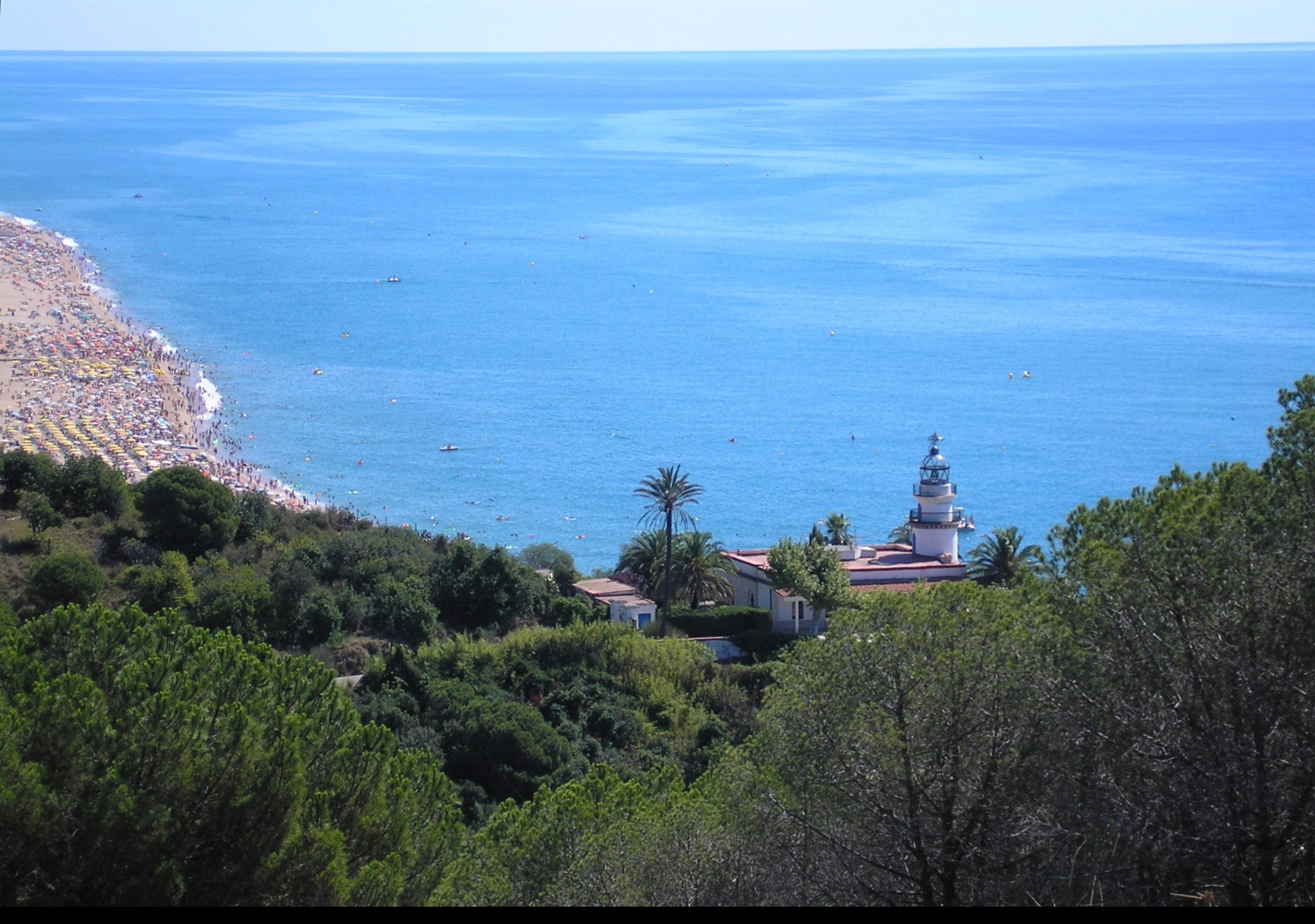 Tapeta pohled_na_majak_z_les_torretes