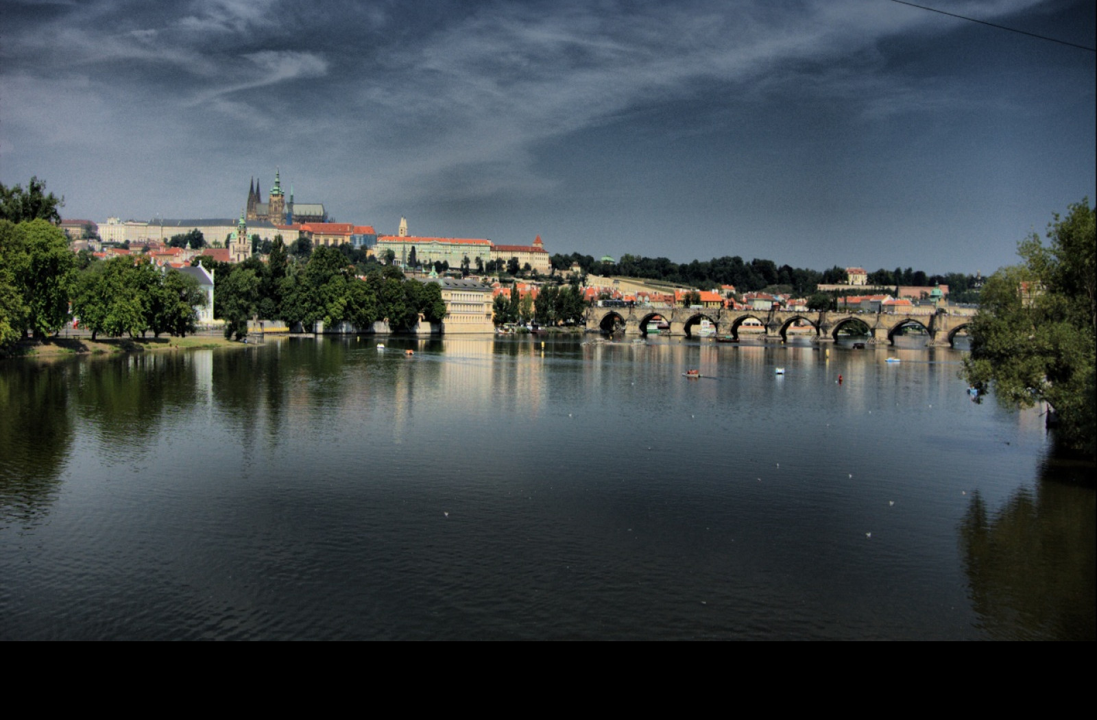 Tapeta praha_2008