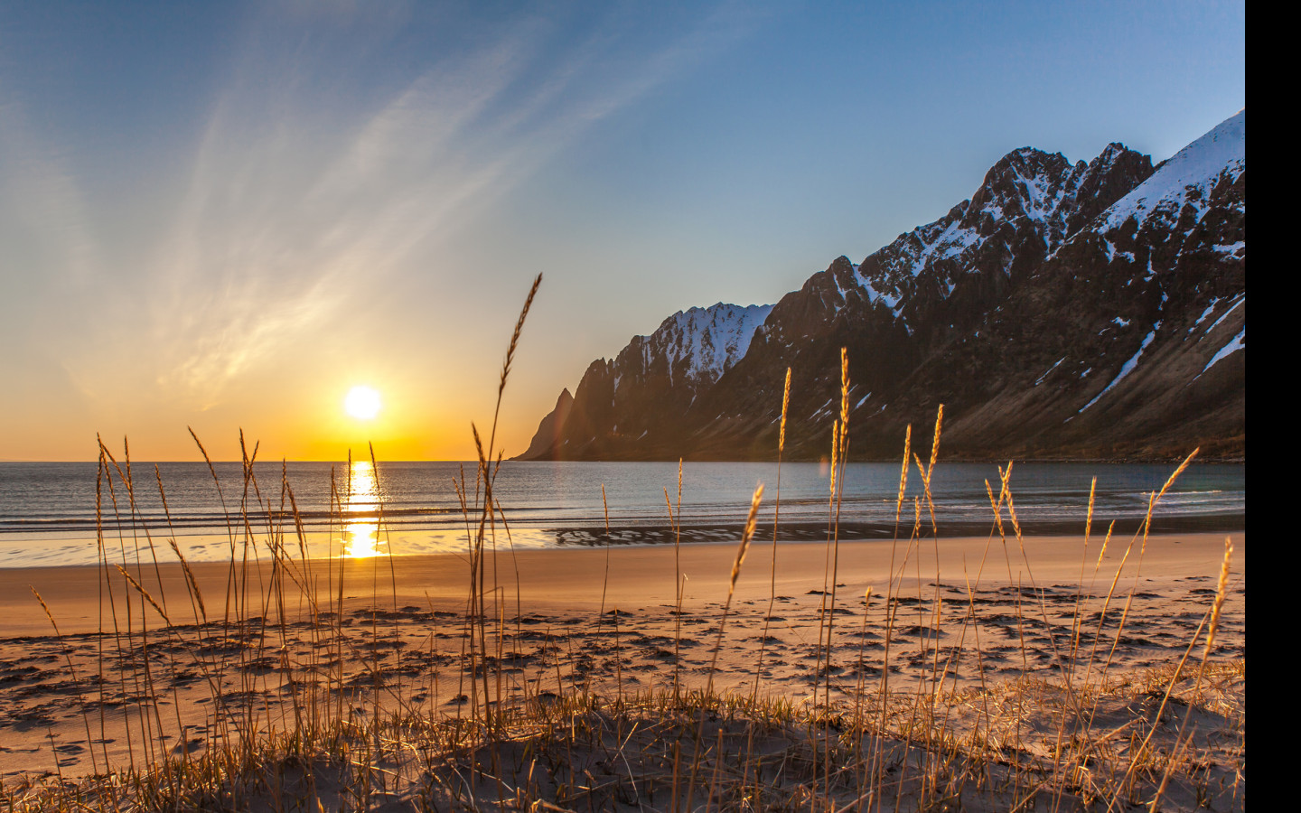 Tapeta pulnocni_slunce__ersfjordbotn