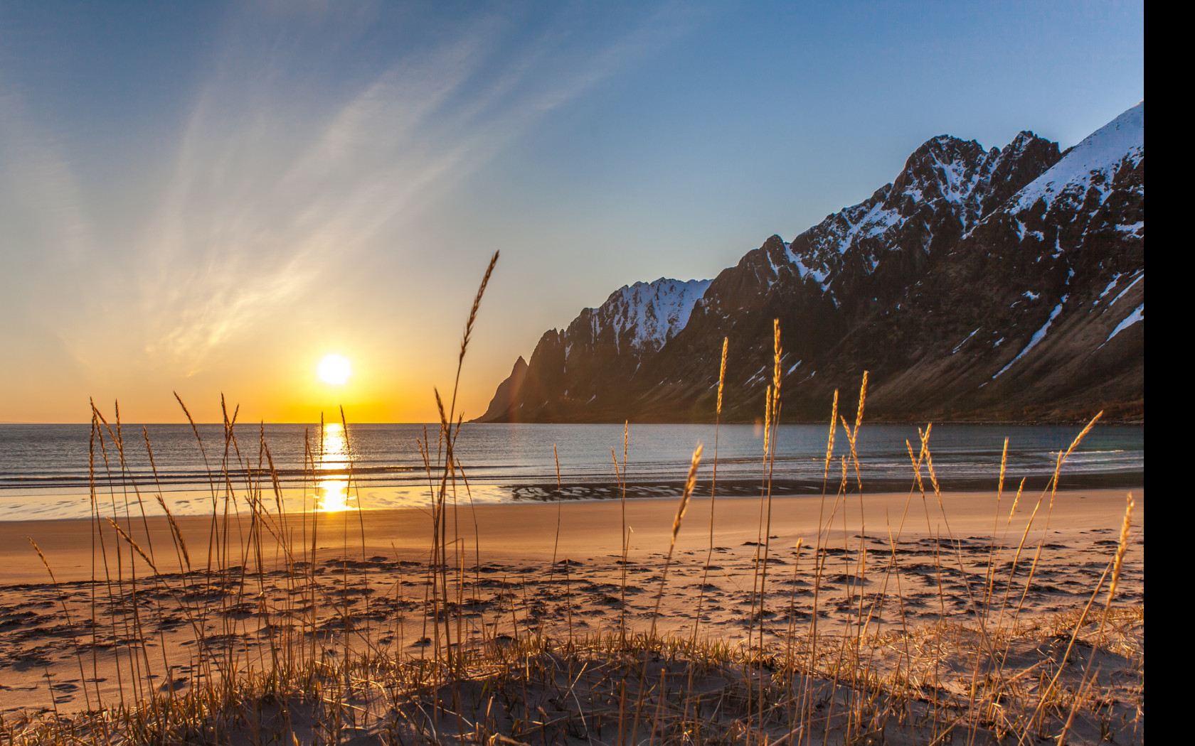 Tapeta pulnocni_slunce__ersfjordbotn