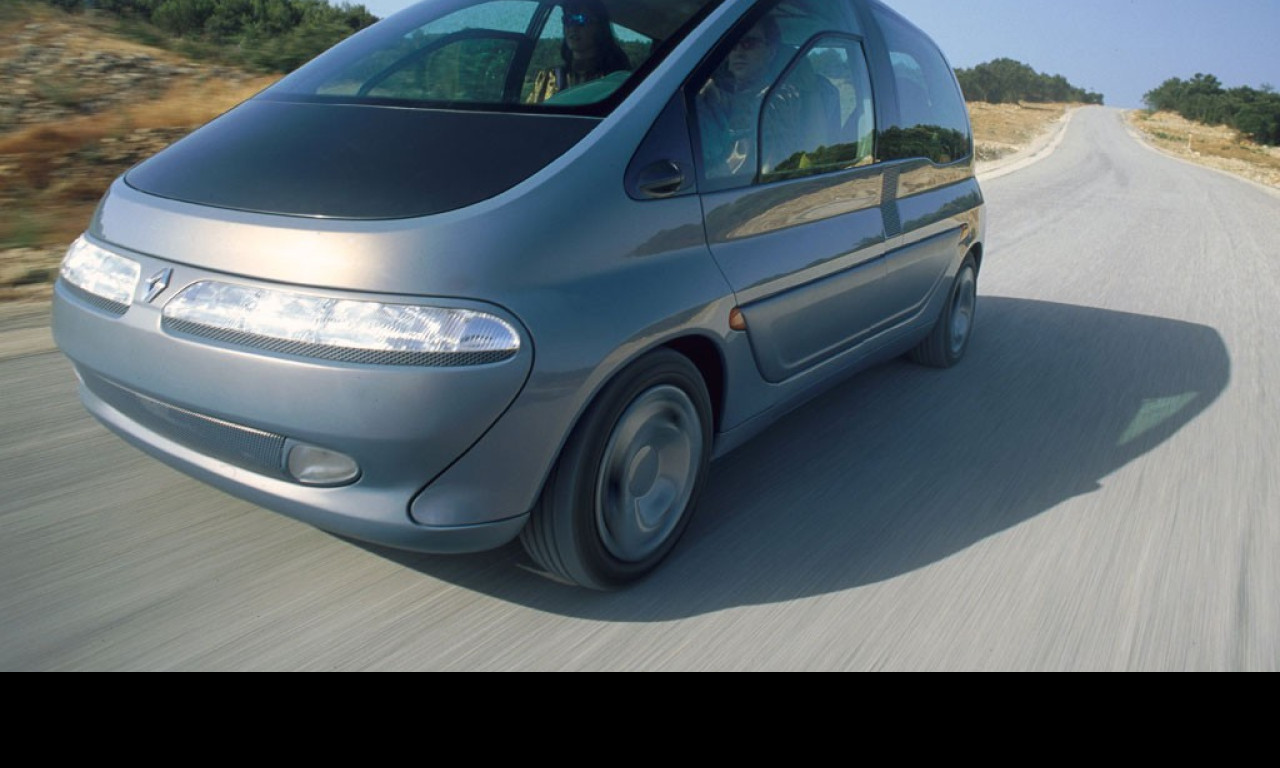 Tapeta ranaultfuture2