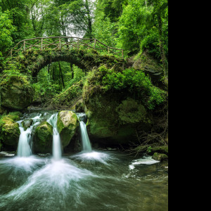 Tapeta schiessentumpel_cascade