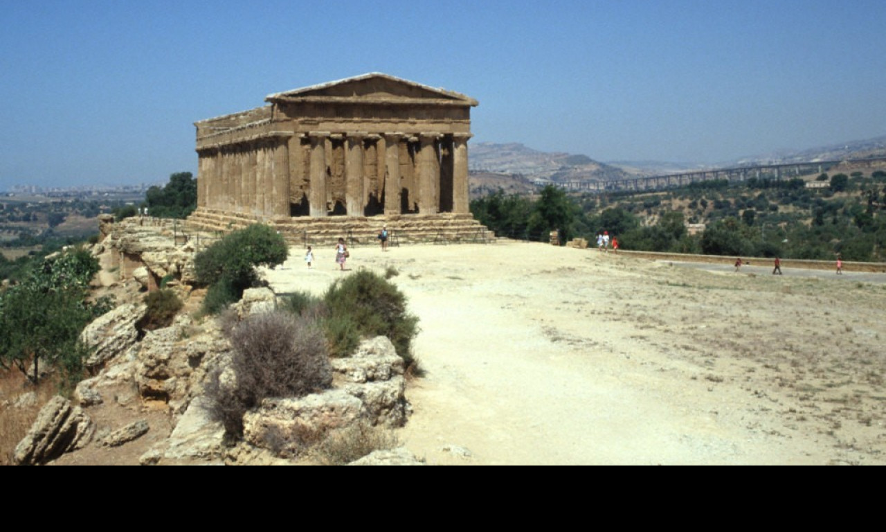 Tapeta udoli_palacu_agrigento_3