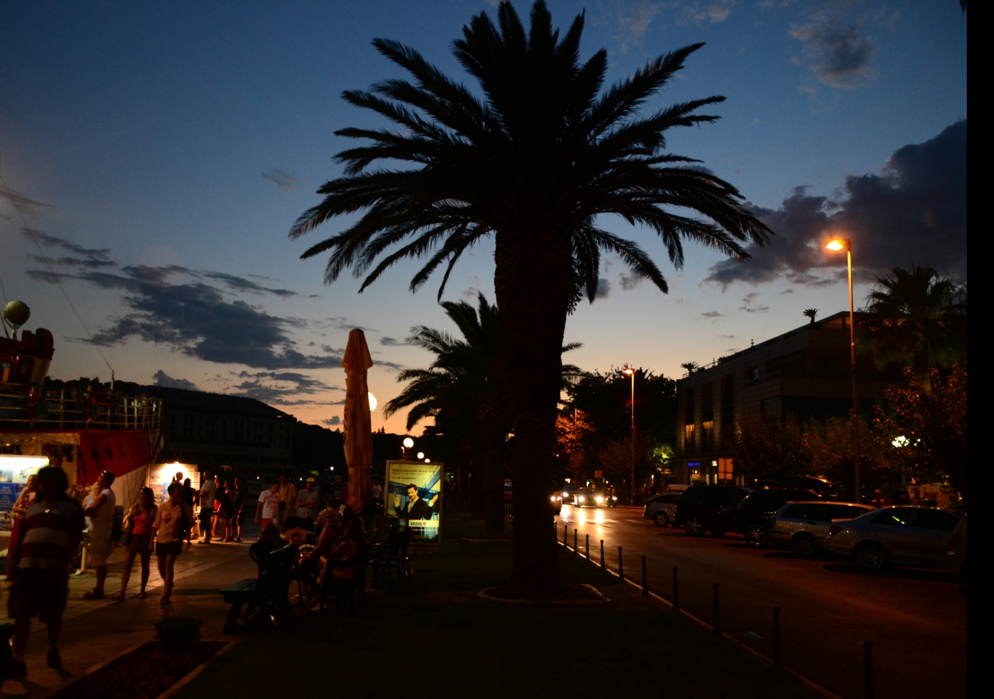 Tapeta vecerni_makarska