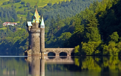 Tapeta: V Vyrnwy, Wales