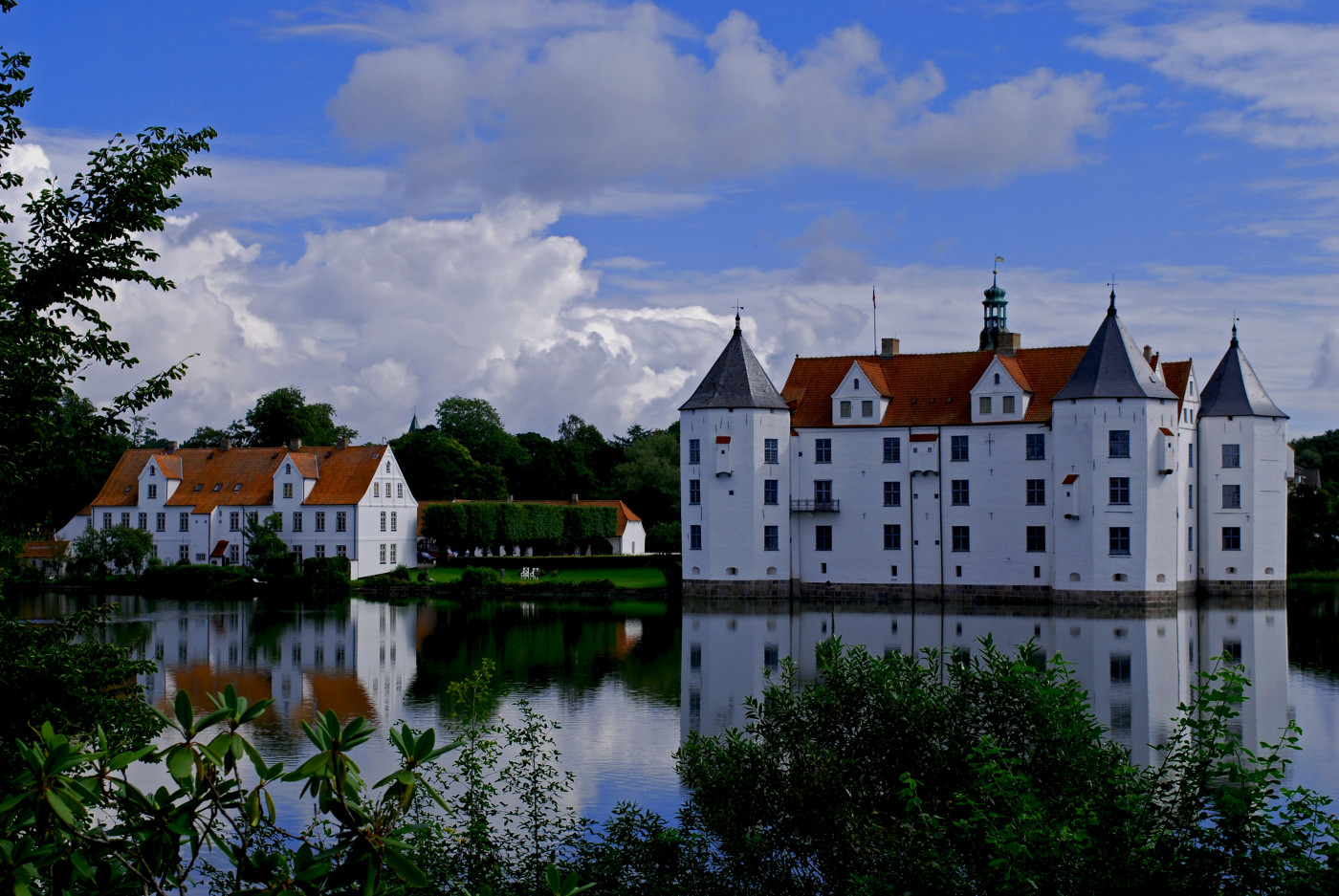 Tapeta vodni_zamek_glucksburg