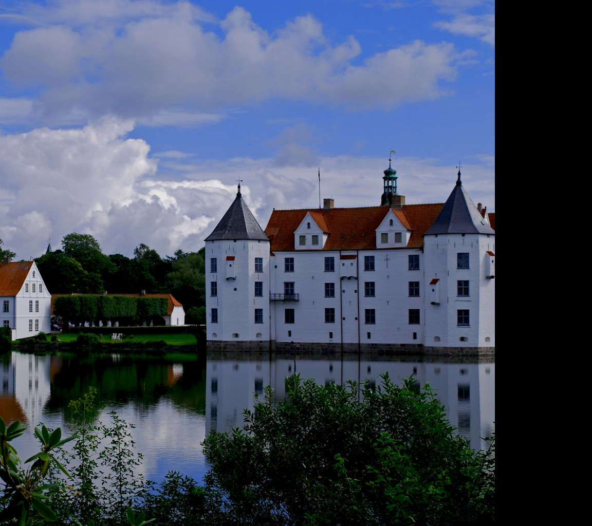 Tapeta vodni_zamek_glucksburg