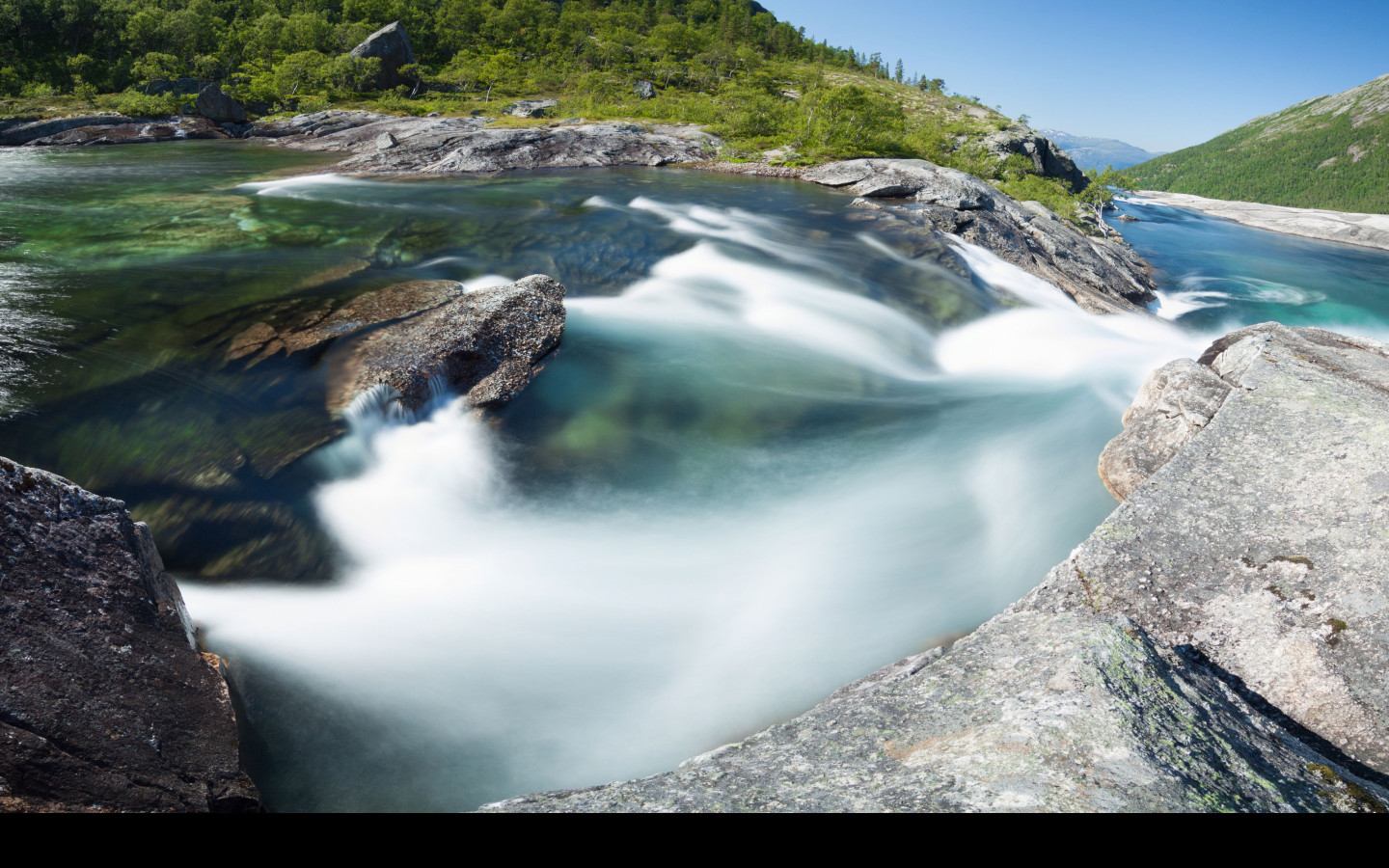 Tapeta vodopad_husedalen__norsko