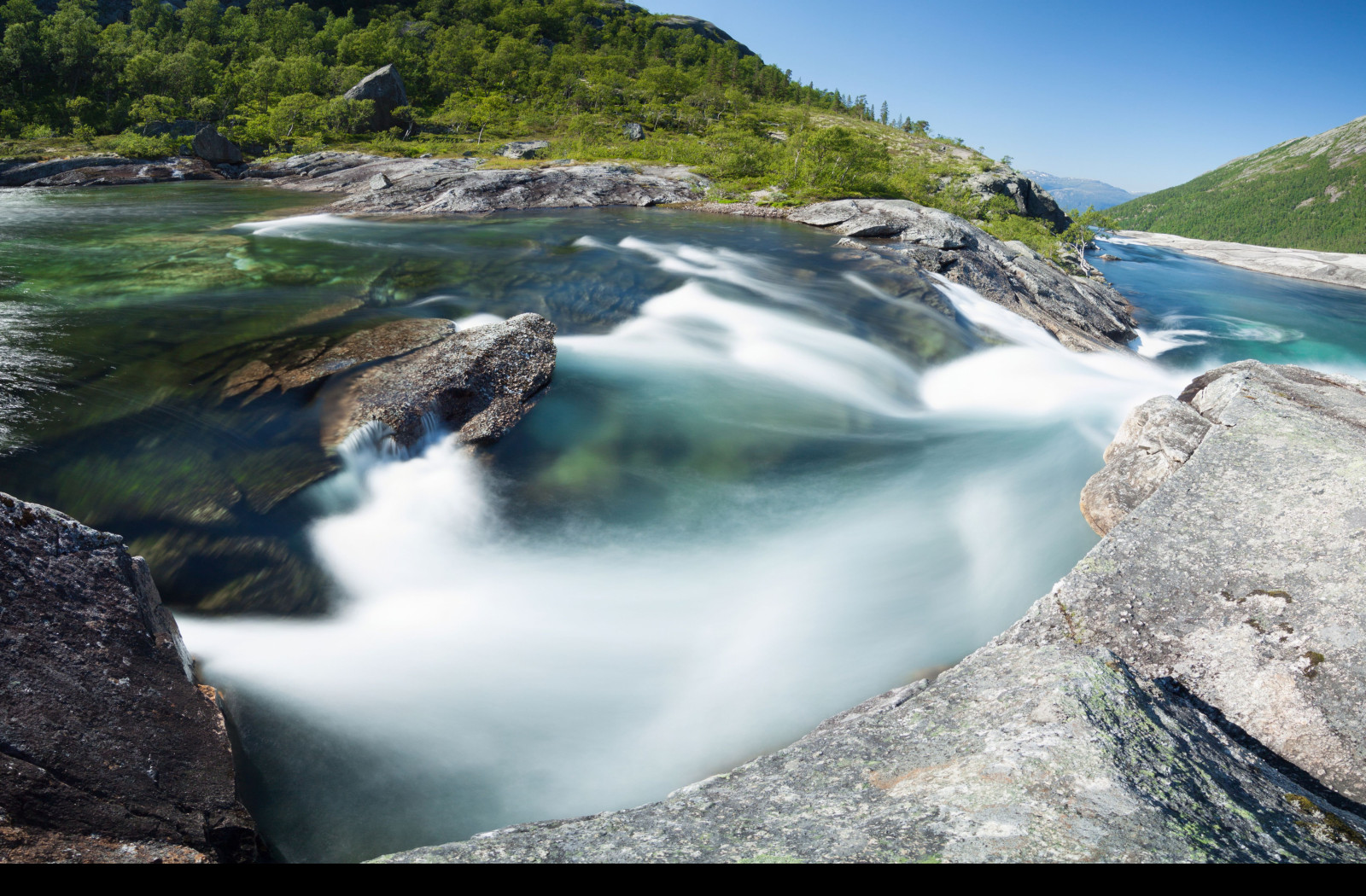 Tapeta vodopad_husedalen__norsko