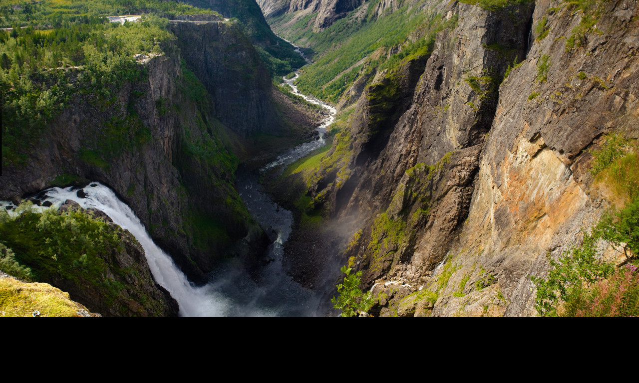 Tapeta vodopad_v__248_ringfossen__norsko