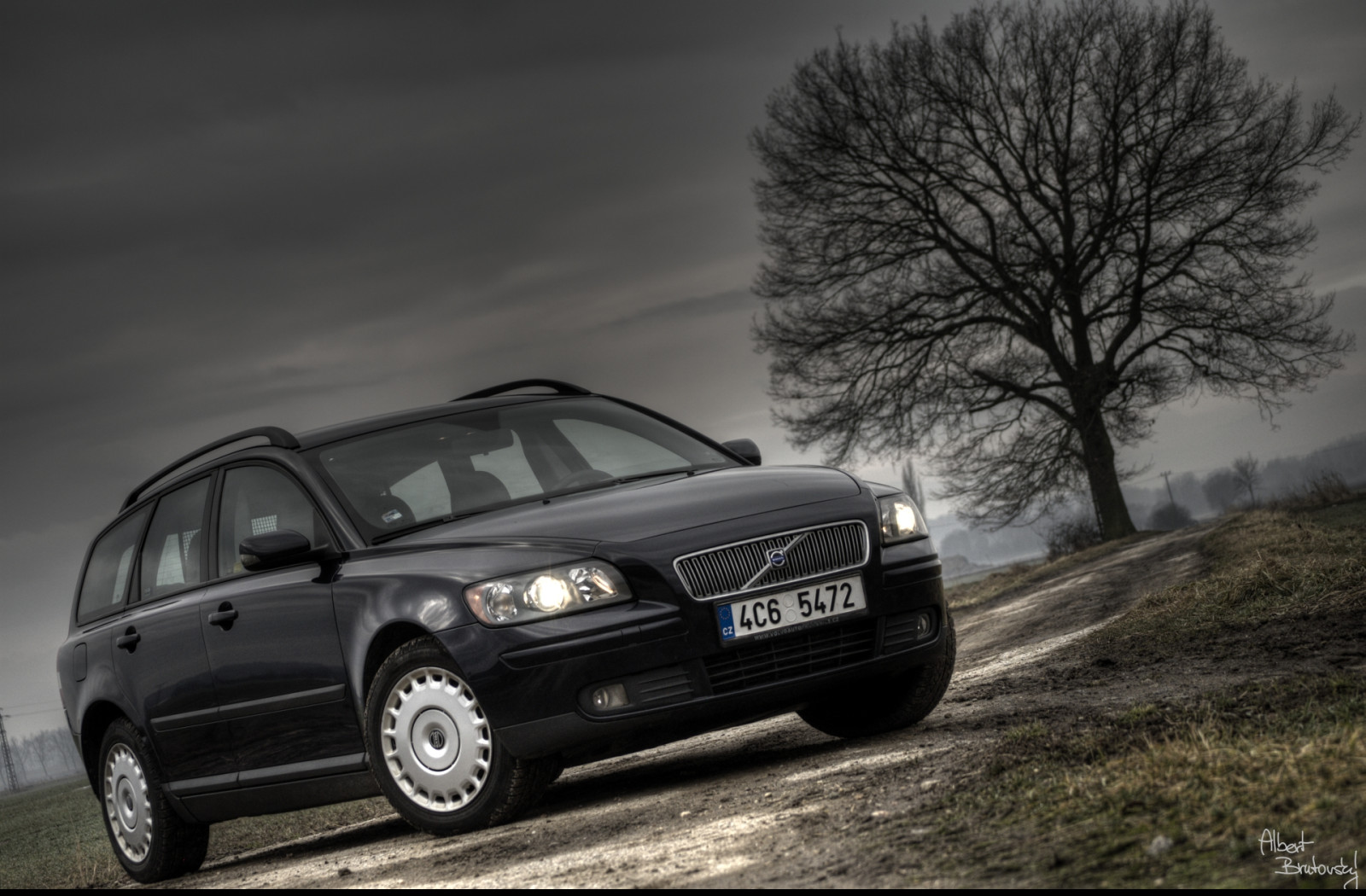 Tapeta volvo_v50