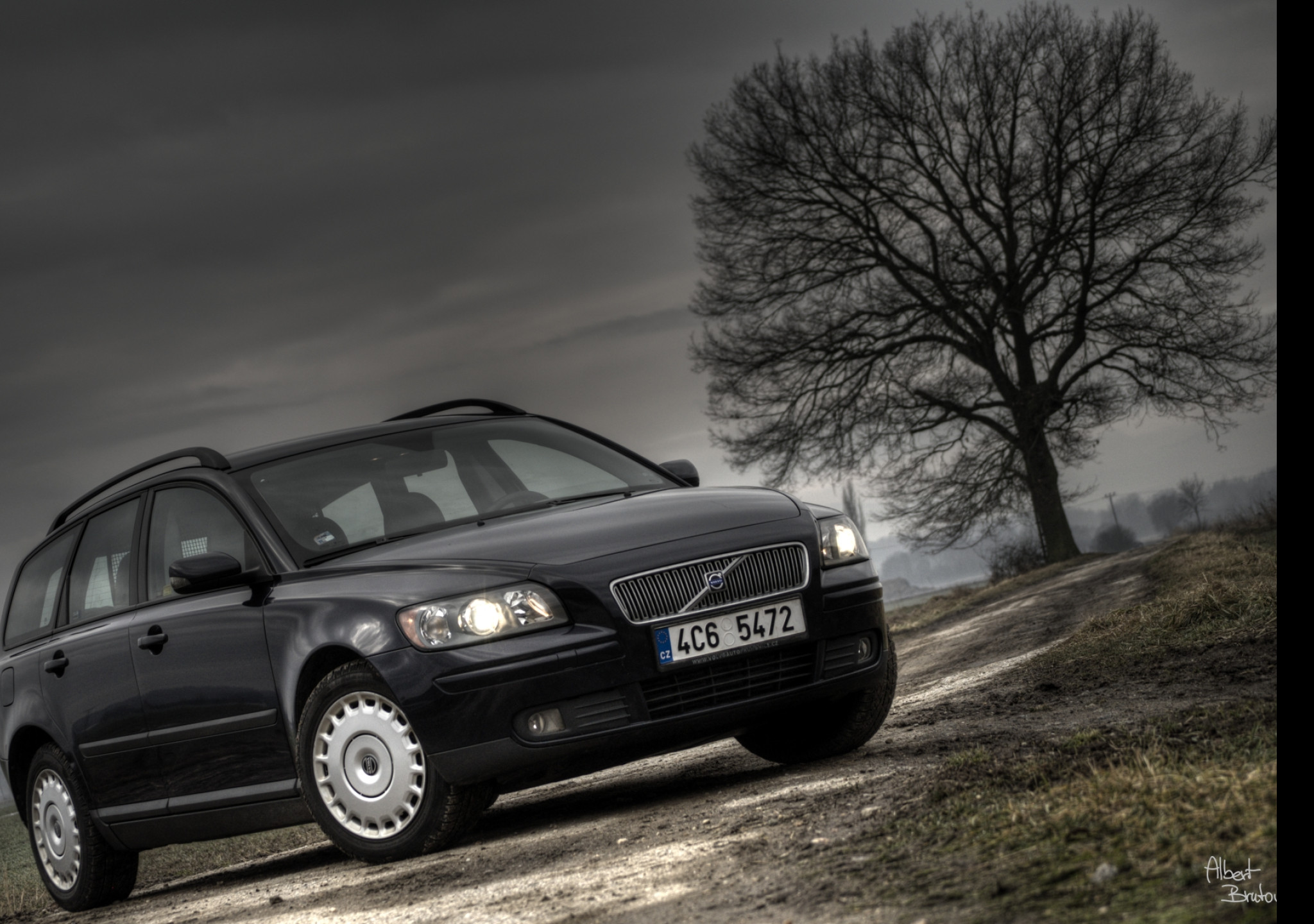 Tapeta volvo_v50