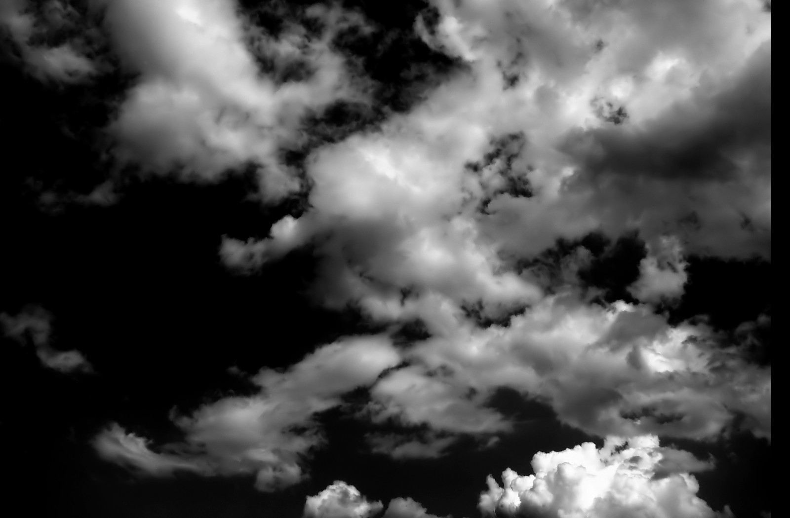 Tapeta white_clouds