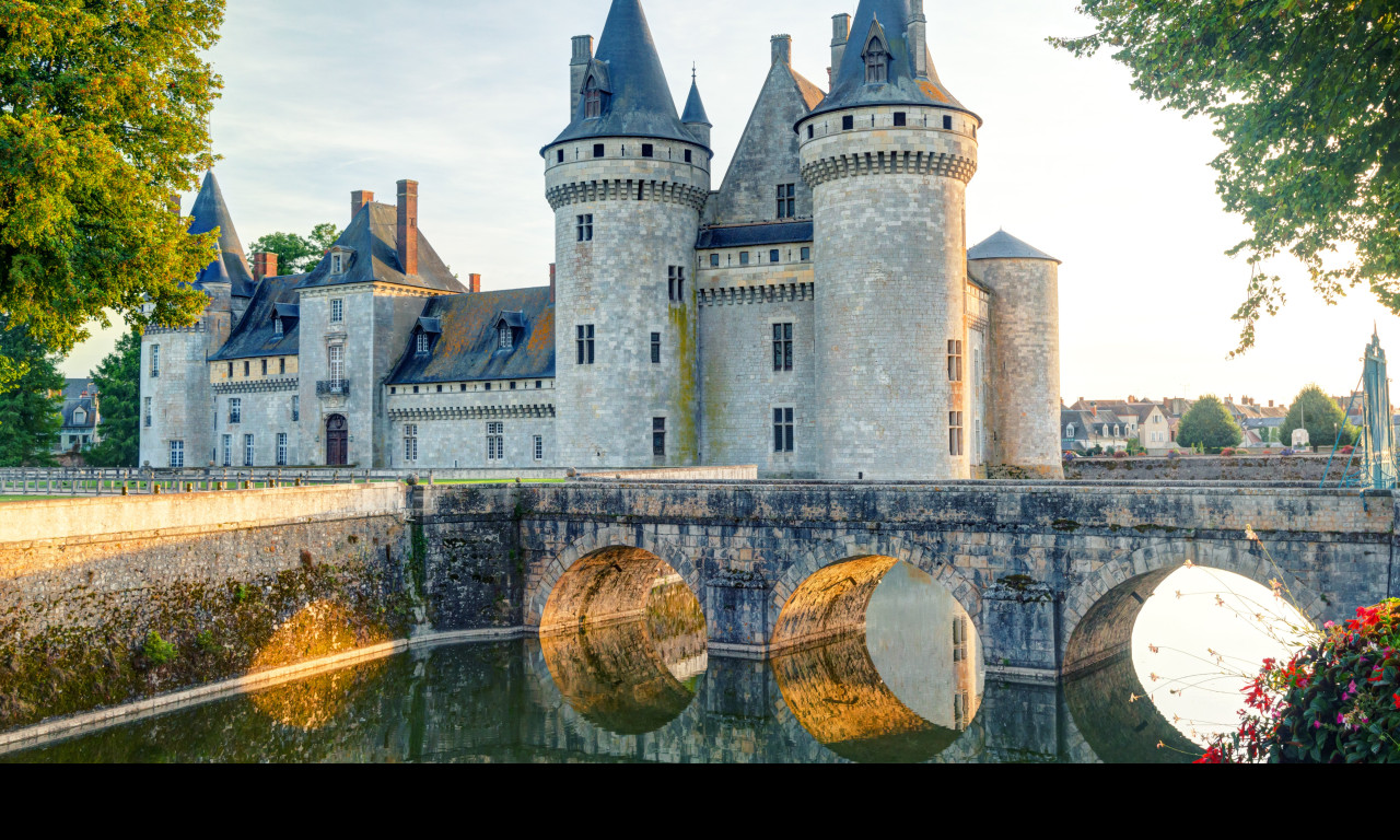 Tapeta zamek_sully_sur_loire__francie