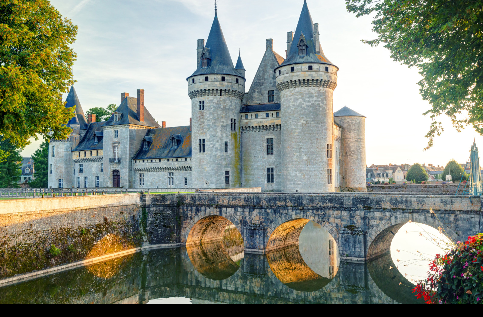 Tapeta zamek_sully_sur_loire__francie