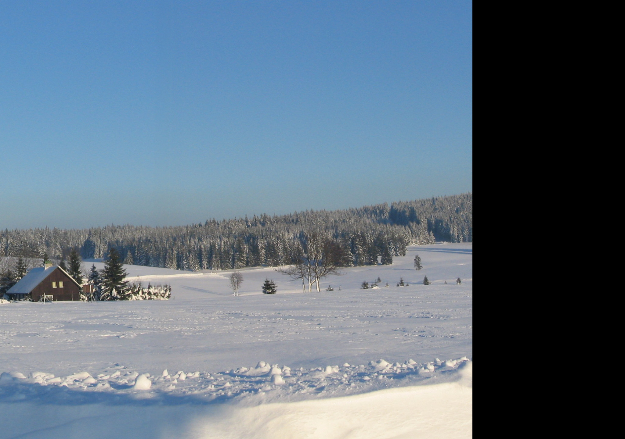 Tapeta zasnezena_krajina_prebuz