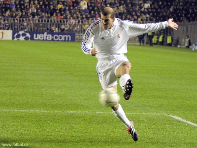 Tapeta: Zizu Zidane
